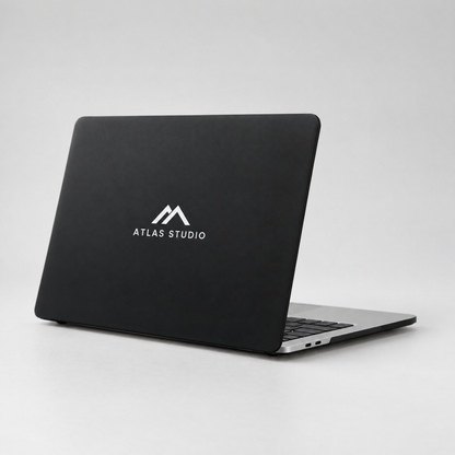 BackBrand Hardcase mit weißem Logo auf schwarzem Hintergrund (Darstellung)